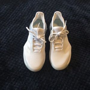 Adidas sneaker, white size 7, NEVER WORN!!